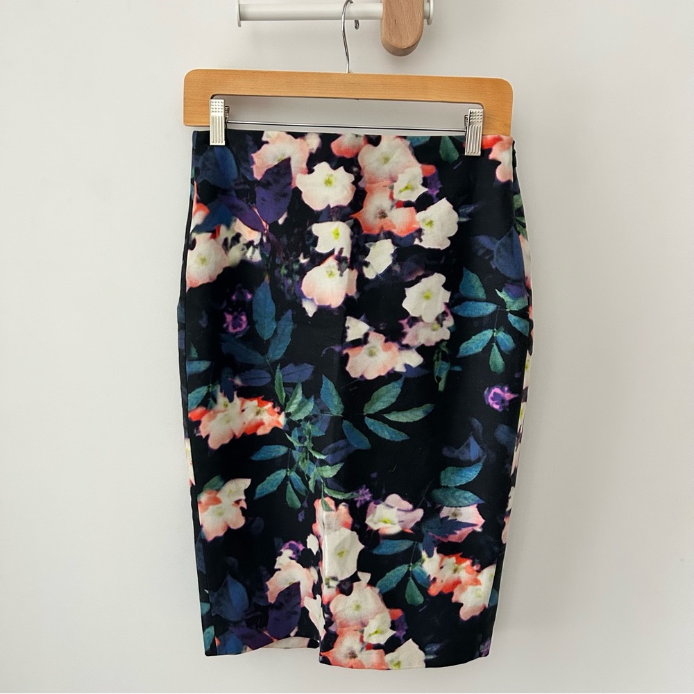 RW&CO. Floral Pencil Skirt with Multicolor Blooms